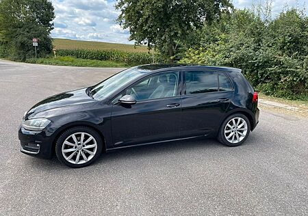 VW Golf Volkswagen 7 1.4 TSI 125PS 1.Hand Top-Ausstattung