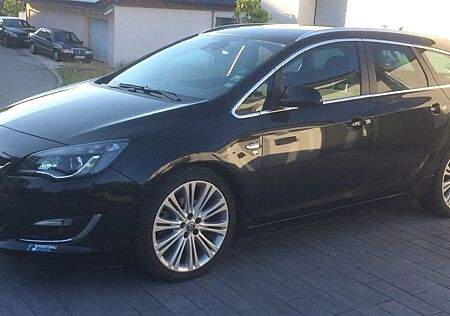 Opel Astra J Sports Tourer OPC-Line, Service & HU Neu