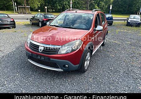 Dacia Sandero Stepway / 8-FACH / 1. HAND