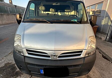 Nissan Interstar