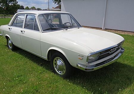 Audi 100 Oldtimer