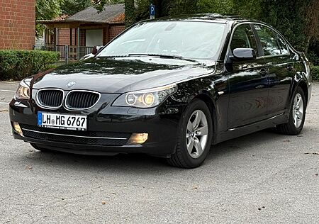 BMW 520d -Lim.Schiebedach/NAVI/Kamera/Leder/AppelCar