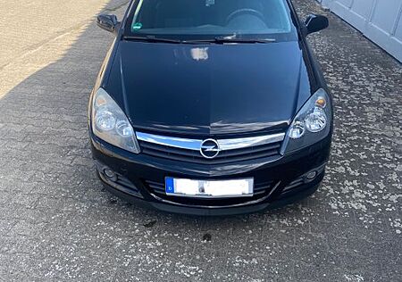 Opel Astra GTC 1.6 Twinport 77kW GTC