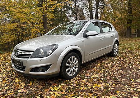 Opel Astra 1.6 Ecotec INNOVATION "110 Jahre" 85kW...