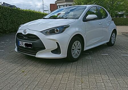 Toyota Yaris 1.0-l Comfort mit Garantie!!