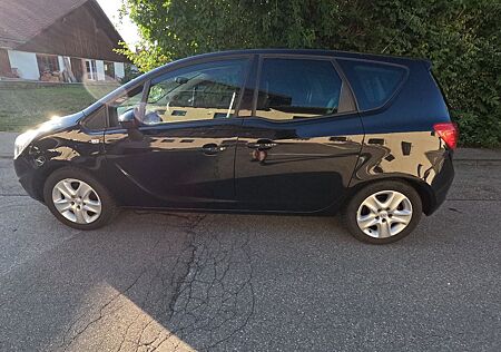 Opel Meriva 1.4 Design Edition 74kW Design Edition