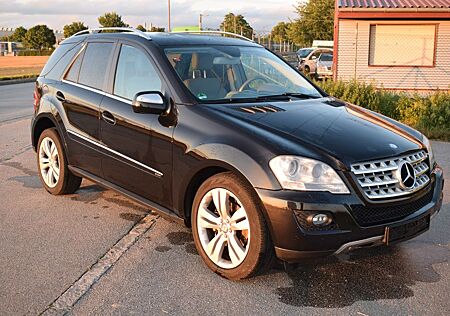 Mercedes-Benz ML 300 ML -Klasse CDI BlueEfficiency