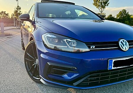 VW Golf Volkswagen 2.0 TSI DSG 4MOTION R -STANDHZG, AKRAPOVIC