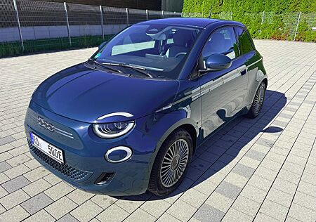Fiat 500 Icon Limousine 42 kWh Ganzjahresreifen Navi