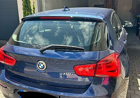 BMW 116i -