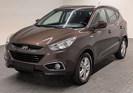 Hyundai ix35 Comfort AWD Klimaaut./SHZ/PDC/AHK/BT/17-LM