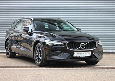 Volvo V60 Kombi MOMENTUM PRO 1 Hd.