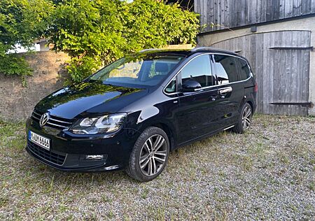 VW Sharan Volkswagen TDI DSG 7Sitze Standh Pano 8fach Scheckhe