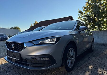 Seat Leon ST Style 2.0 TDI DSG AHK LED Navi LenkHz