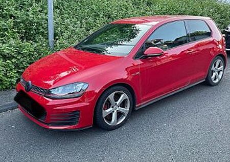 VW Golf Volkswagen 2.0 TSI BMT GTI Performance GTI Performance