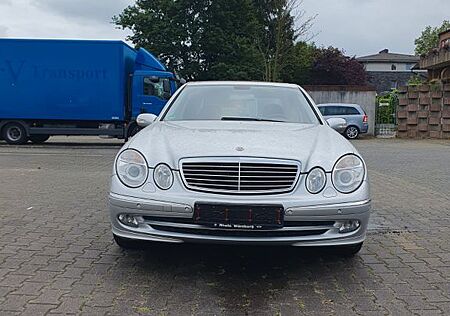 Mercedes-Benz E 200 KOMPRESSOR AVANTGARDE Avantgarde