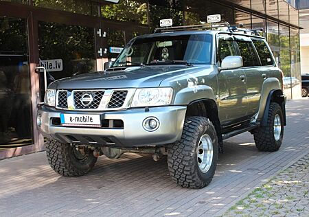 Nissan Patrol Y61