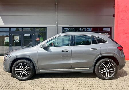Mercedes-Benz GLA 200 , LED, AHK, Business, Info High End-Pack