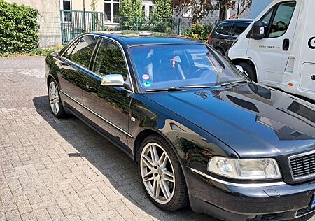 Audi S8 4.2 tiptronic quattro - LPG
