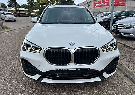 BMW X1 xDrive 20 i Sport Line*NAVI*LEDER*PANO*CAM*