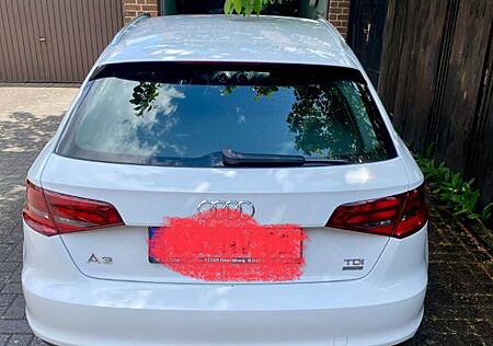Audi A3 1.6 TDI Ambiente Sportback Ambiente