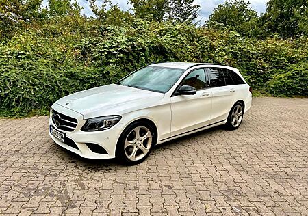 Mercedes-Benz C 220 MB100 Garantie, Distronic, Multibeam, Burmester