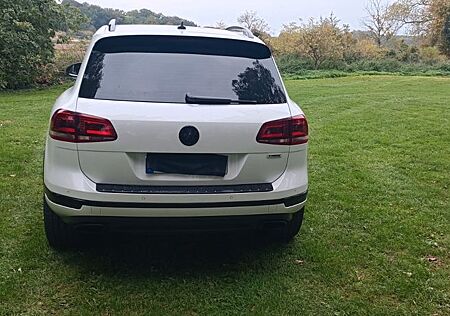 VW Touareg Volkswagen 3.0 V6 TDI SCR Tiptronic Executive E...