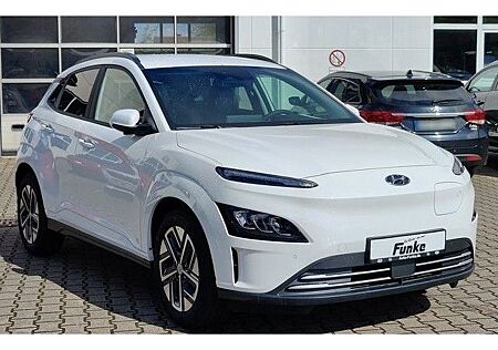 Hyundai Kona Elektro 100kW Advantage Navi, RFK, PDC, Sou