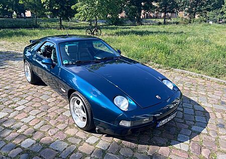 Porsche 928 GTS Oldtimer & Design Ikone