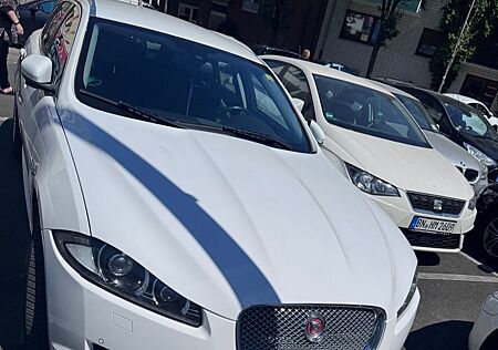 Jaguar XF 3.0 L V6 Diesel S Sportbrake -