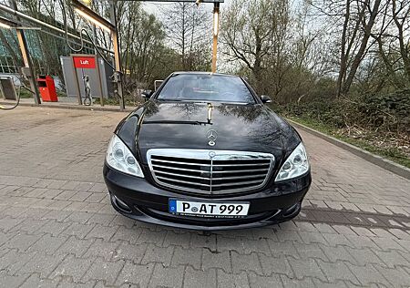 Mercedes-Benz S 320 CDI -