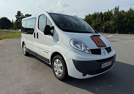 Renault Trafic 9 Sitze-2 x Klima-AHK-1.Hand-TÜV-TOP