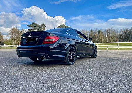 Mercedes-Benz C 350 BlueEFFICIENCY Coupé TÜV|SERVICE NEU