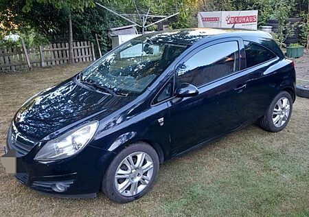 Opel Corsa D 111 Edition 101 PS Tüv neu