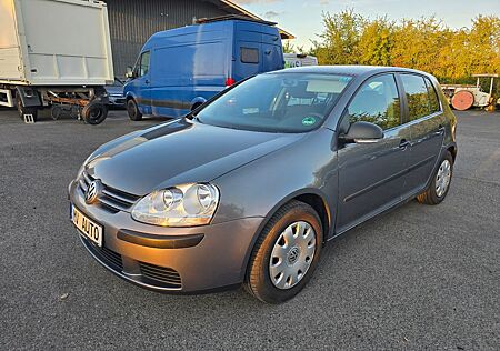 VW Golf Volkswagen 1.4 TÜV NEU"KLIMAAUT"ESP"8 xBEREIFT"5 TÜRIG