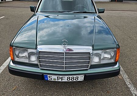 Mercedes-Benz E 260