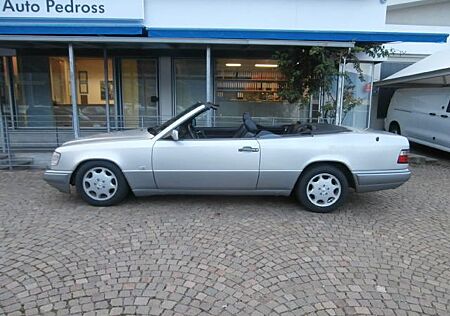 Mercedes-Benz E 200 Cabrio