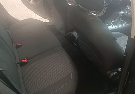 Peugeot 308 SW Active BlueHDi 120 STOP & START Active
