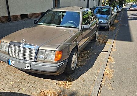 Mercedes-Benz 230 gebraucht kaufen Mercedes-Benz 230