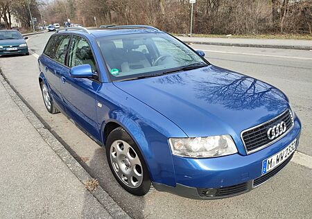 Audi A4 2.0 FSI Avant -