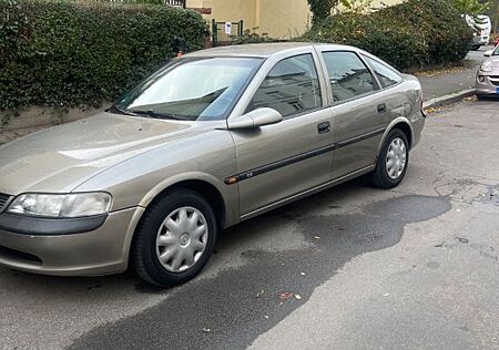 Opel Vectra 1.8 16V -Neue Zahnriemen