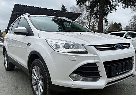 Ford Kuga Titanium/TÜV NEU/SERVICE NEU/4X4