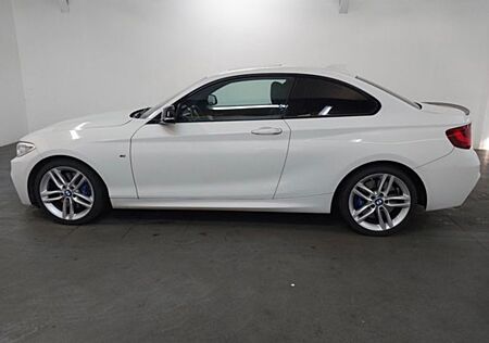 BMW 220 d Baureihe 2 Coupe M Packet.Auto.Navi.Bi-xen