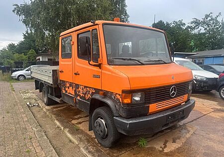 Mercedes-Benz Vario 609D Doka 7 Sitzer