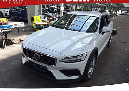 Volvo V60 CC B4 AWD LED/NAVI/ACC/LEDER/SHZ/RFK/AHK/8Fa