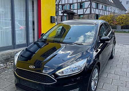 Ford Focus Lim. Business