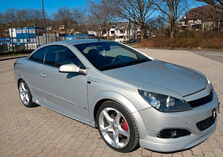 Opel Astra Cosmo 2.0 Turbo 147kW Cosmo