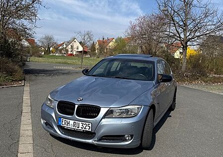 BMW 325i xDrive Aut. Schiebedach 8Fach B. Teilleder