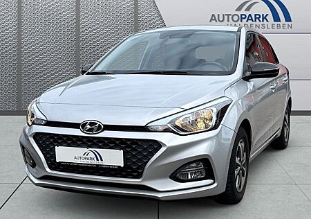 Hyundai i20 YES! Allwettaräder CarPlay PDC CAM SHZ LHZ