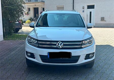 VW Tiguan Volkswagen 1,4 Ltr 90 kW 16V TSi Sport & Style BMT